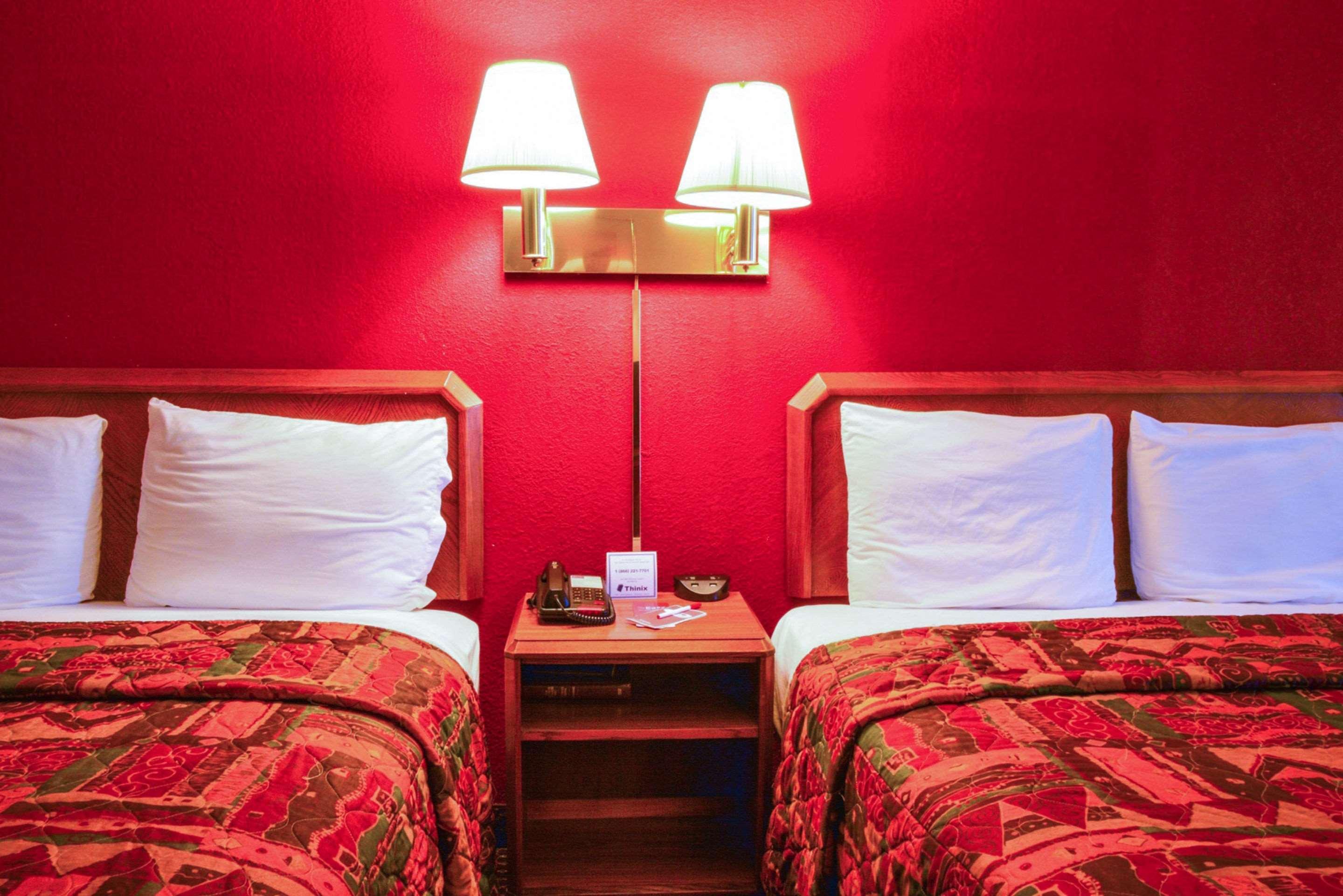 Econo Lodge Willowbrook Exteriér fotografie