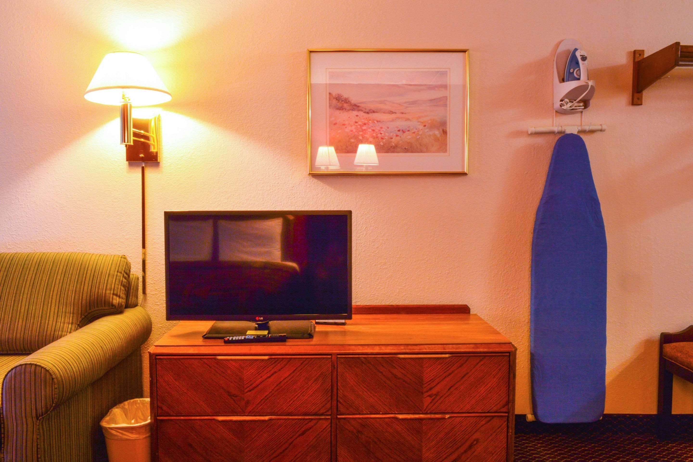Econo Lodge Willowbrook Exteriér fotografie