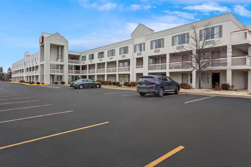 Econo Lodge Willowbrook Exteriér fotografie
