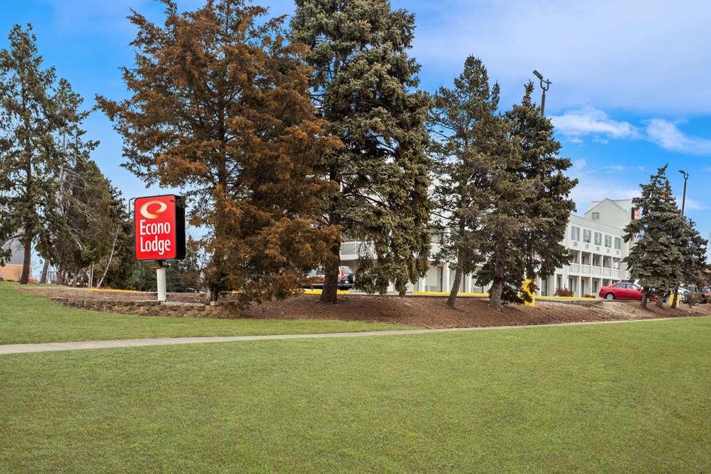 Econo Lodge Willowbrook Exteriér fotografie