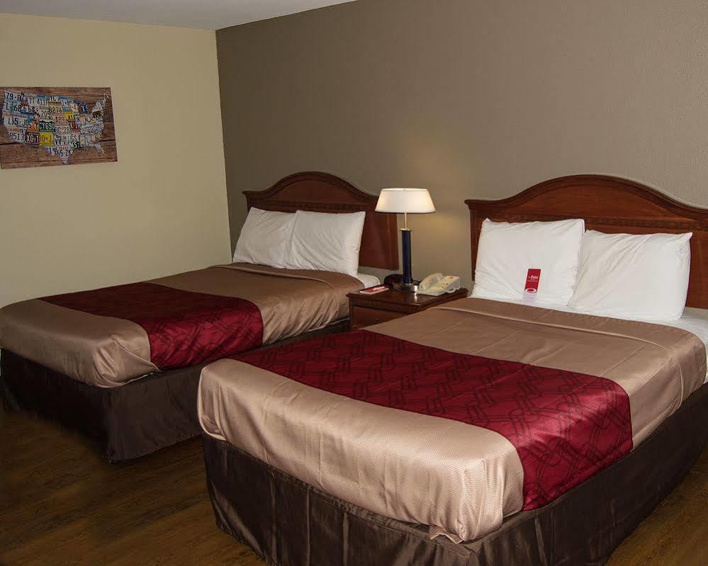Econo Lodge Willowbrook Exteriér fotografie
